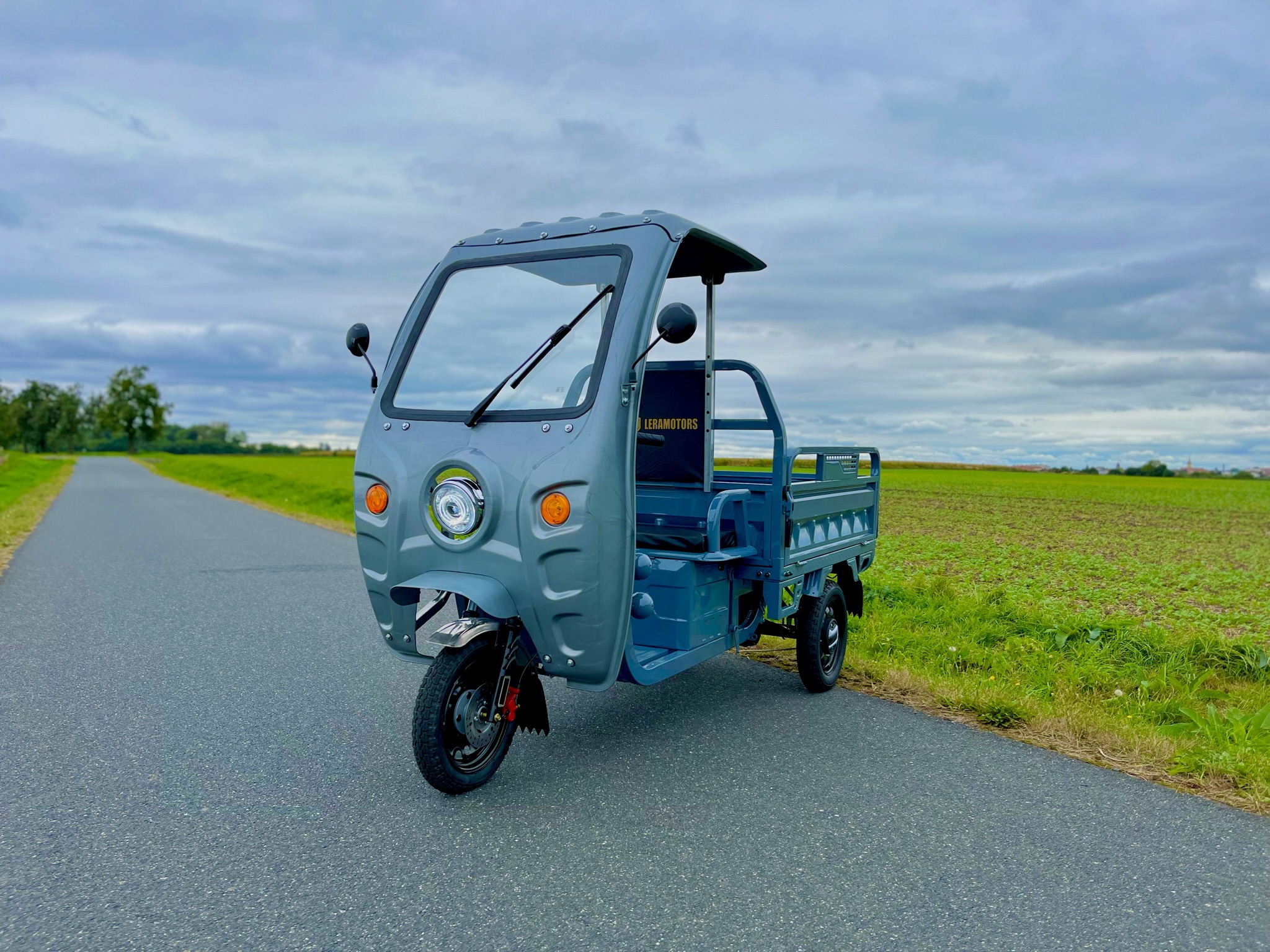 Elektrická tříkolka Leramotors tuk tuk cargo G1 1000W s kabinou