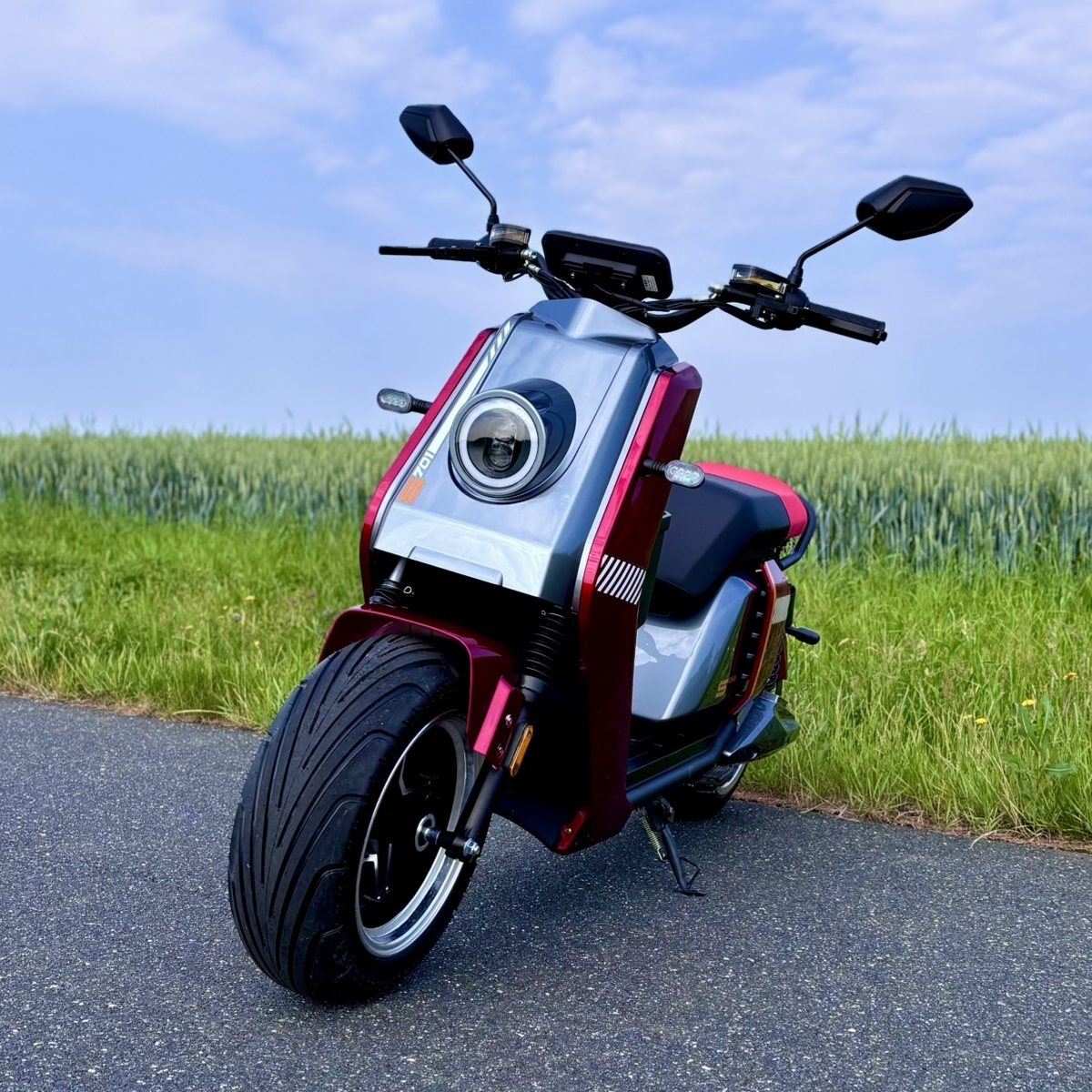 Skútr Leramotors SCOOTERS C7 3000W - červená